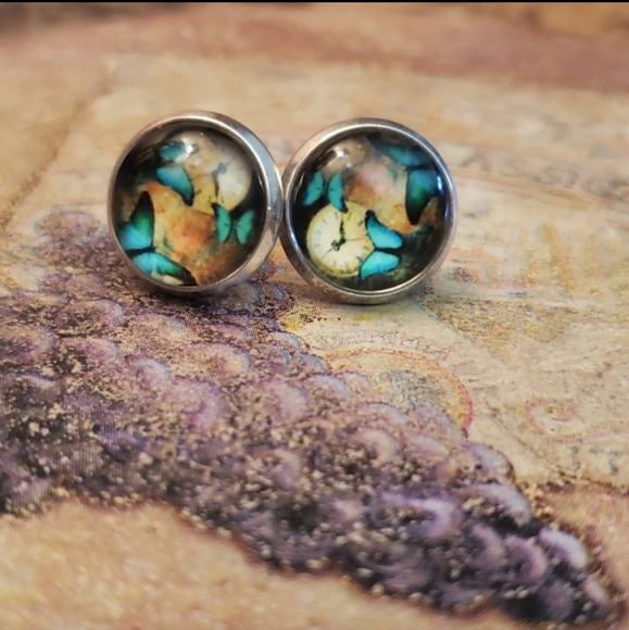 Timeless Butterfly Set - Picture 5 of 6